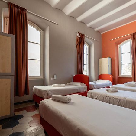 Hostel Borgo Ripa Urban Travel Rzym Zewnętrze zdjęcie