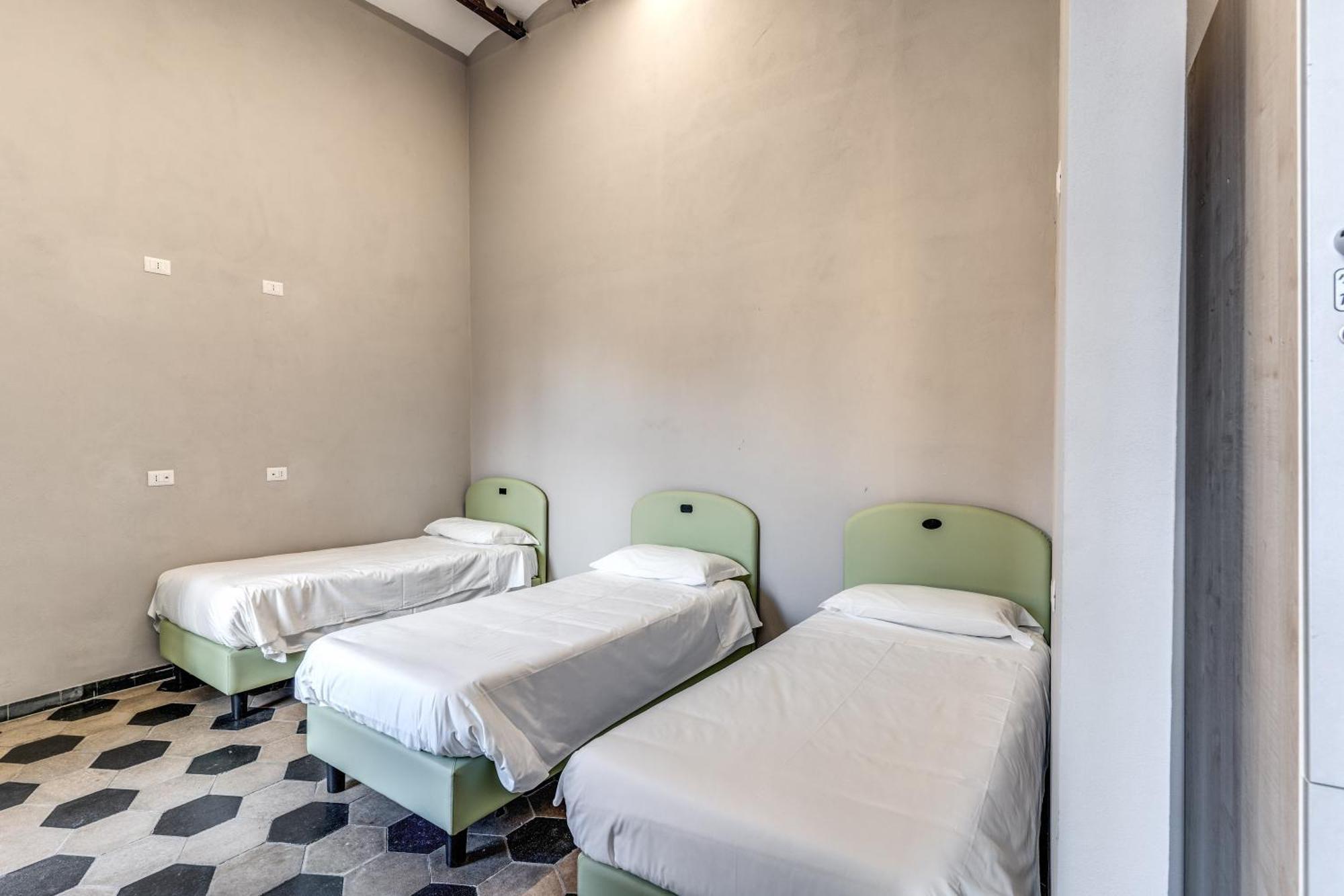 Hostel Borgo Ripa Urban Travel Rzym Zewnętrze zdjęcie