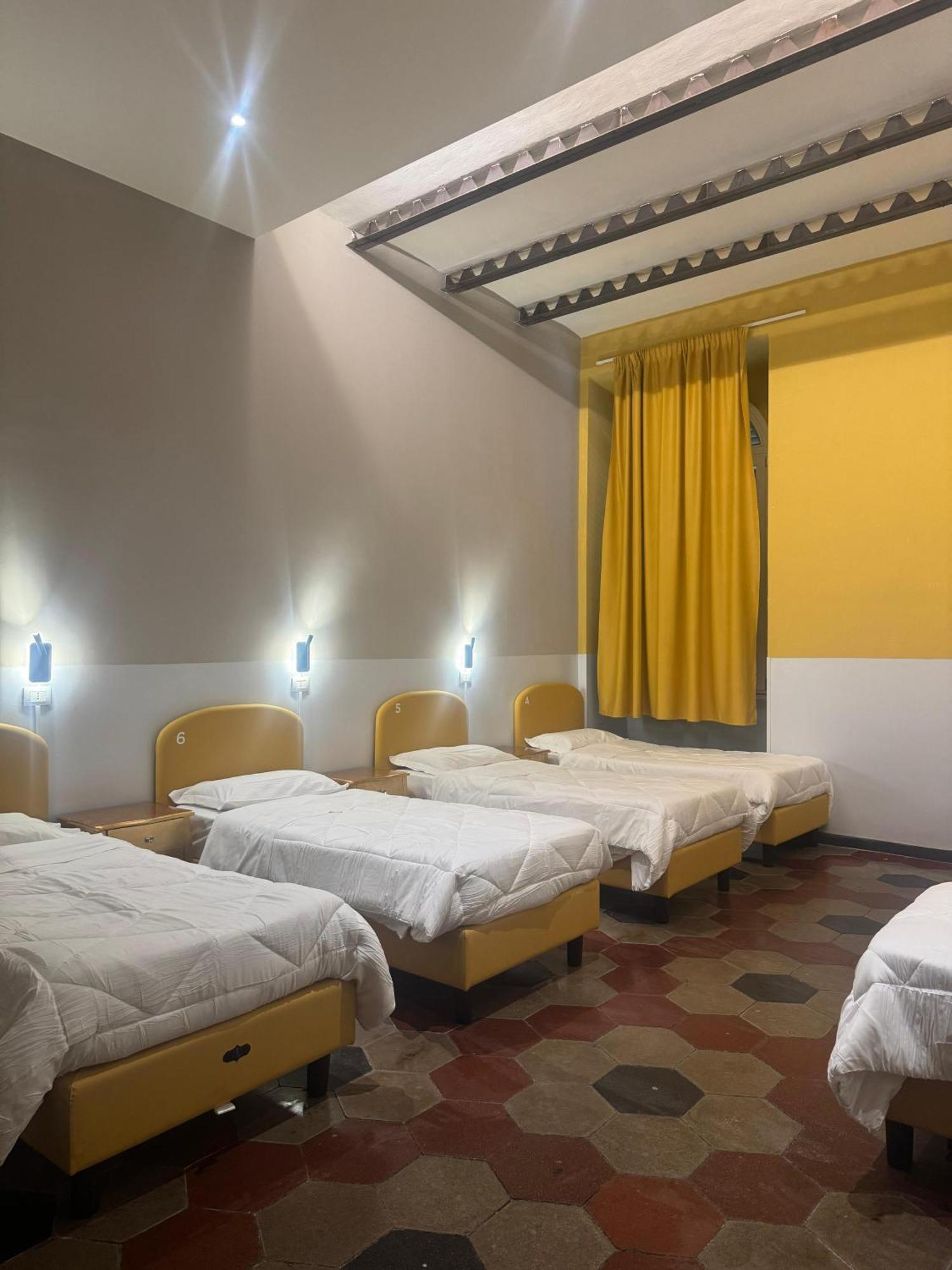 Hostel Borgo Ripa Urban Travel Rzym Zewnętrze zdjęcie