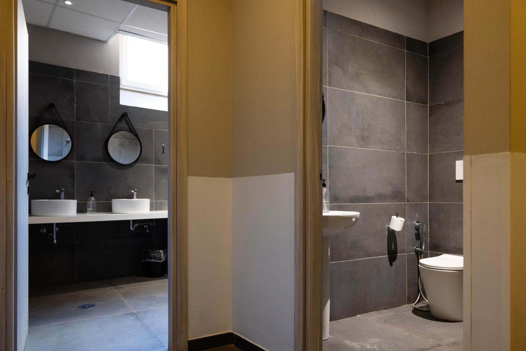 Hostel Borgo Ripa Urban Travel Rzym Zewnętrze zdjęcie