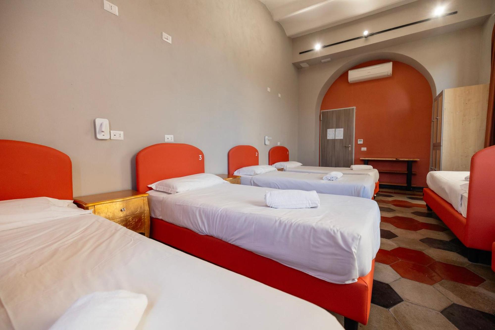 Hostel Borgo Ripa Urban Travel Rzym Zewnętrze zdjęcie