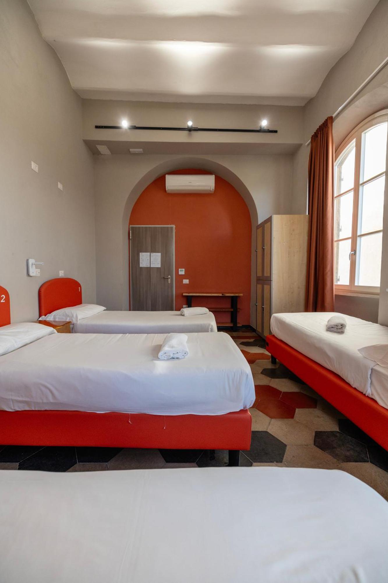 Hostel Borgo Ripa Urban Travel Rzym Zewnętrze zdjęcie